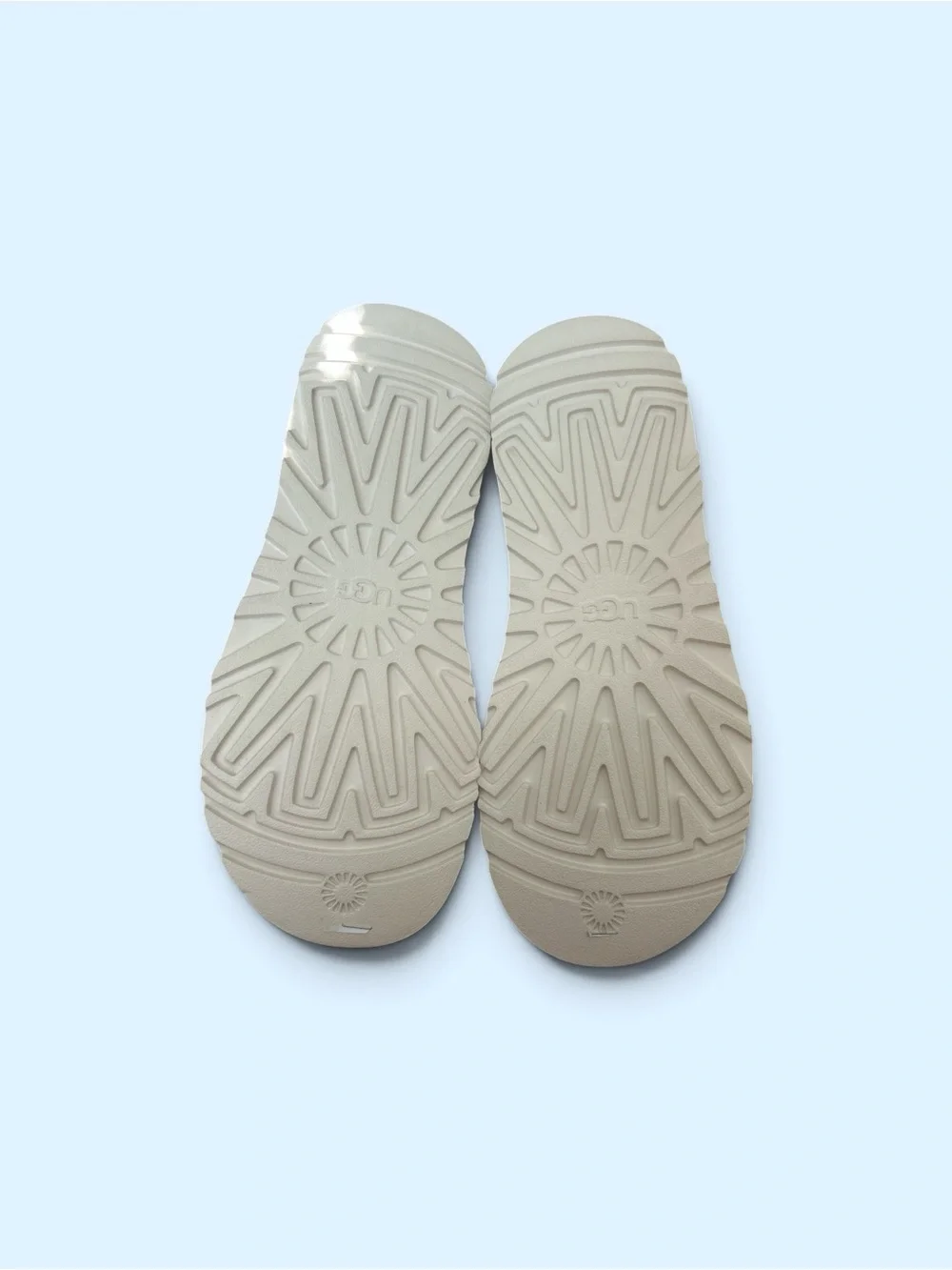 UGG Men's Goldencoast Slingback Clog Sandals Sand Suede, Size 9